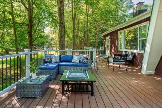 Walk to the Lake Firepit and Sunroom Tomhickon - Arrowhead Lake - 8