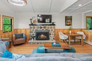 Summit Shores Tranquil Escape Designed for Groups w Fire Pit Game Room - Lake Harmony - 6