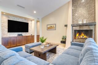 Desert Splash by AvantStay Pool Hot Tub Firepit - Scottsdale - 1