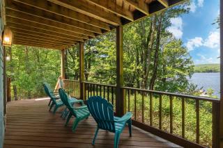 Marina Village by AvantStay Walk to Lake Marina Balcony Patio - Greentown - 0