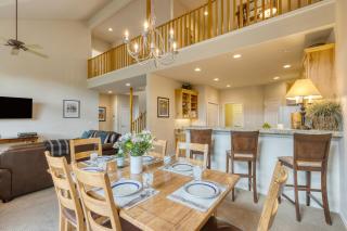 Forest Ridge Loop by AvantStay Hot Tub Private Community Amenities - Redmond - 5