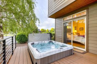 Forest Ridge Loop by AvantStay Hot Tub Private Community Amenities - Redmond - 9