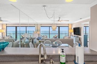 Beachfront Breeze by AvantStay Beachfront Condo - Panama City Beach - 7