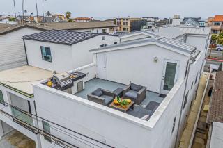 Seaside Style by AvantStay Rooftop Walk to Beach Chic Design - Newport Beach - 8