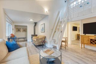 Cottage By The Bay by AvantStay 0.5mi to Beach - Freeland - 3