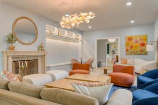 Game Farm Villa by AvantStay 10BDR Private Pond Spa Pool Family-Friendly - Catskill - 3