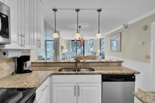 123D Shipwatch by AvantStay Beach Access Pool - Isle of Palms - 5