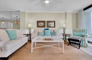 123D Shipwatch by AvantStay Beach Access Pool - Isle of Palms - 2