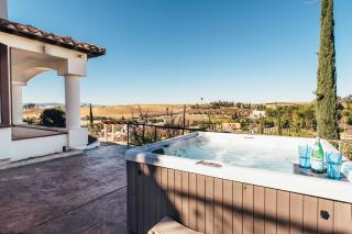 Via del Sur by AvantStay Private Spanish Villa w Views Walk to Wineries - Temecula - 9