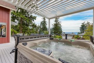 Polnell Point Lookout by AvantStay Water Views Hot Tub Large Patio - Oak Harbor - 8
