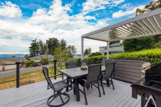 Polnell Point Lookout by AvantStay Water Views Hot Tub Large Patio - Oak Harbor - 5