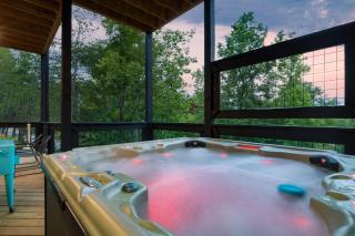 Rambling Ridge Lodge by AvantStay Endless Amenities Fun Indoor Pool Hot Tub A Arcade Game Room - 8