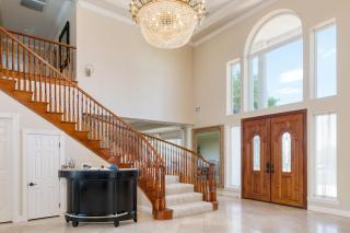 Grand Contento by AvantStay Extraordinary Estate w Pool Movie Room - Temecula - 1