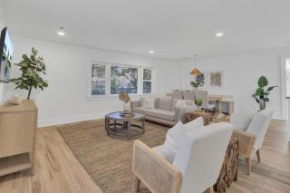 16 29th Avenue Isle of Palms Group Retreat - Isle of Palms - 2
