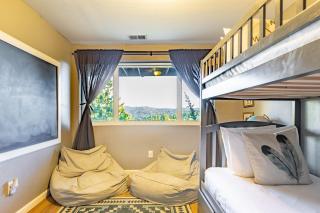 Nadelhorn by AvantStay Balcony w Sweeping Views Playroom Arcade Games - Lake Arrowhead - 2