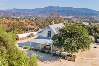 Wine Country Retreat Gorgeous Views Minutes to Wineries - Temecula - 0
