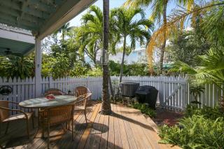 Key West Casa by AvantStay Communal Pool BBQ Patio Near Duval Street Week Long Stays Only - Key West - 8