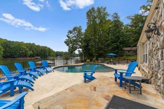 Whitetail Cove by AvantStay Lakefront w Pool Private Dock Sleeps 20 - 2