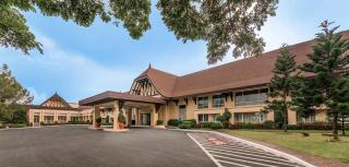 Taal Vista Hotel - 0