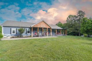 Riverside Ranch by AvantStay Mins to Downtown - Arden - 0