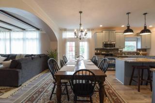 Riverside Ranch by AvantStay Mins to Downtown - Arden - 2