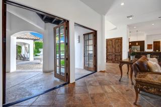 Villa Toscana by AvantStay Palatial Villa With Spa Pool Theater Game Room Permit4769 - Palm Springs - 1