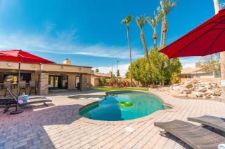 Sereno Ranch by AvantStay Sleeps 16 Outdoor BarKitchen Pool Fire Pit Hot Tub - Scottsdale - 0