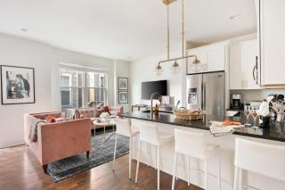 Hart Suite Buyout 8 by AvantStay Two Nashville Town Houses w Stunning Amenities Design - Nashville - 2