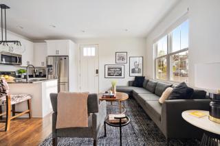 Hart Suite Buyout 1 by AvantStay Two Town House Buyout w Modern Amenities in Nashville - Nashville - 4