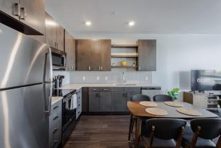 Cozysuites l Luxe 2BR in Downtown Cincinnati #4 - Cincinnati - 4