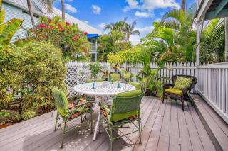 Key West Charming by AvantStay Communal Pool Gated Community Near Fort Zachary Taylor Park Week Long Stays - Key West - 0