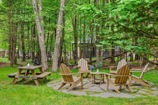 Deer Hollow by AvantStay Big Yard Lake Access - Albrightsville - 9