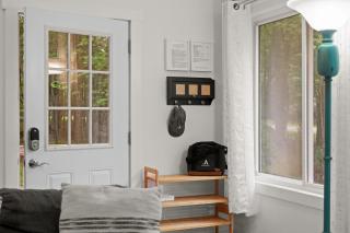 Trail House by AvantStay Walk to Creek Deck - Albrightsville - 6