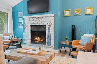 Trail House by AvantStay Walk to Creek Deck - Albrightsville - 5