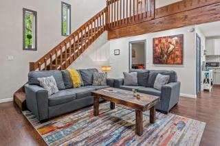 The Tranquil Trails by AvantStay Lake Access Deck Fireplace - Albrightsville - 1