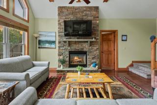 Otter Banks by AvantStay Sleeps 18 Hot Tub Views Game Room - Albrightsville - 5