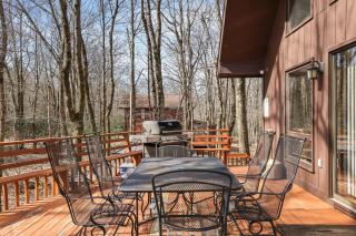 Grateful Escape AvantStay Hot Tub Sauna Deck Firepit Beach Access - Lake Harmony - 4