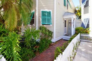 Tropical Dreaming by AvantStay 4 BLKS to Beach Private Pool - Key West - 7