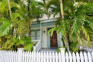 First Breath by AvantStay Close to Old Town w Pool Month Long Stays Only - Key West - 8