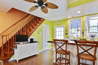 Tranquility by AvantStay Close to Duval St w BBQ Shared Pool - Key West - 5