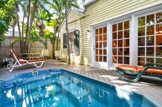 Key Lime Pie by AvantStay Ideal Location w Splash Pool Out Door Dining Month Long Stays Only - Key West - 9