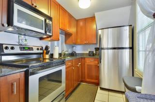 Lavender Jungle by AvantStay Great Location w Patio Shared Pool Week Long Stays Only - Key West - 4