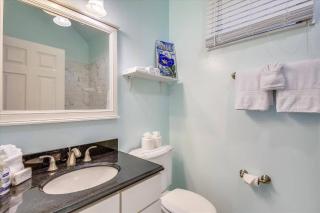 Ibis by AvantStay Close to Duval Street w Shared Pool Month Long Stays Only - Key West - 3
