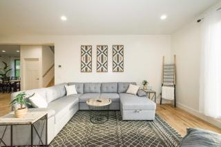 Modern Escape by Avanstay Views 10min to Town - Asheville - 2