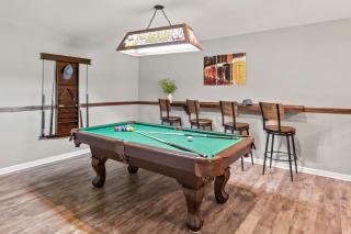 Tavern at the Woods by AvantStay Lakefront Views Hot Tub Firepit Game Room - Arrowhead Lake - 6