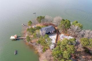 Paradise Peninsula by AvantStay Waterfront Private Beach Hot Tub View - Mooresville - 9