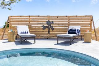 Carmella by AvantStay Modern JTree Home w Large Outdoor Area - 1