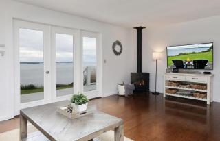 Marine View Bluff by AvantStay Waterfront Views - Greenbank - 6