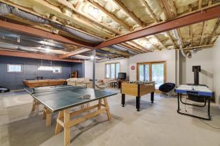 Elk Hollow by AvantStay Lakefront Chalet w Game Room Fire Pit - Blakeslee - 5