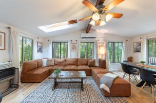 Lakeshore Oasis by AvantStay Private Beach Views Hot Tub Volleyball - Blakeslee - 8